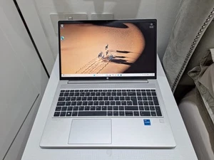 HP ProBook 450 G10 15.6" 13th Gen Intel Core i5-1335U 8GB 256 SSD Windows 11 Pro - Afbeelding 1 van 2