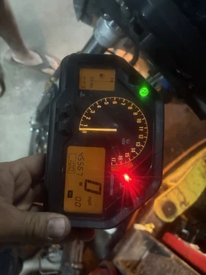Velocímetro 2005 Cbr 600rr  - Imagem 1 de 2