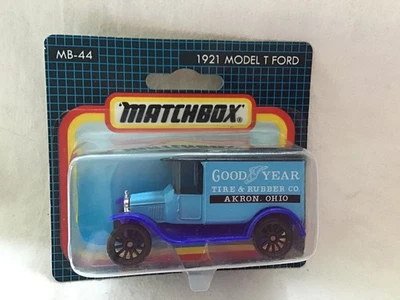 MATCHBOX MB 44 MODEL T GOOD YEAR TYRE & RUBBER CO - ON CARD ( USA ON A UK CARD ) - Image 1 of 2