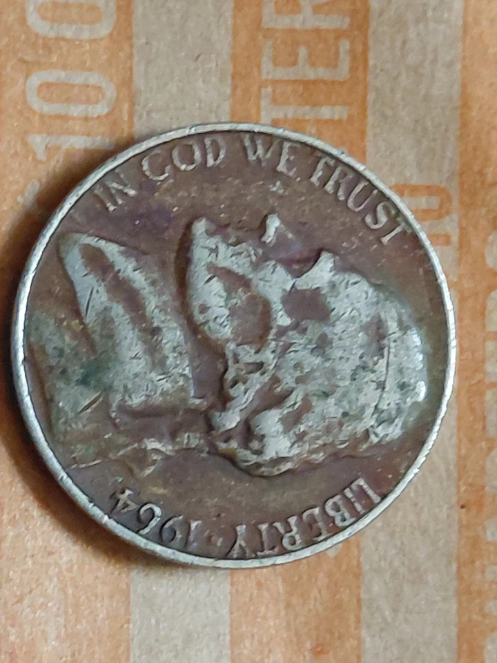 1964 Jefferson Nickel No Mint Mark Error On "6"  in 1964  - Image 1 of 3