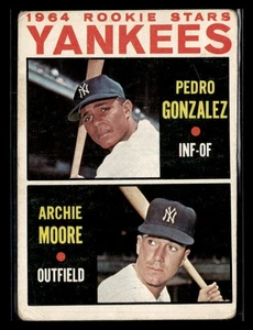 1964 Topps #581 Yankees 1964 Rookie Stars (Pedro Gonzalez / Archie Moore) - Picture 1 of 2