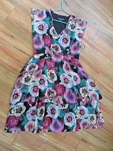 PRETTY FLORAL DRESS, SIZE 10 BY JUMP WITH V NECK - Picture 1 of 4