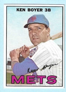 1967 Topps #105 Ken Boyer New York Yankees casi como nuevo - setbreak completo - Imagen 1 de 2