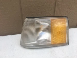 1984-1992 LINCOLN MARK VII SIDE MARKER DRIVERS SIDE - Picture 1 of 4