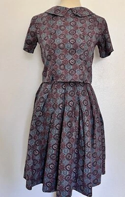 Conjunto de top y falda vintage años 50 con estampado hexagonal Foto 1 de 4