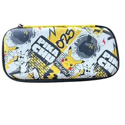 Nintendo Switch Lite Stealth Case Pikachu Graffiti Amarillo y Negro Goma  Foto 1 de 4