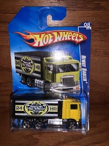 Hot Wheels Yellow Hiway Hauler Hot Wheels in Protector Case - Picture 1 of 10