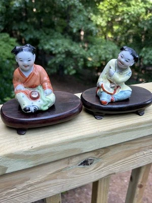 Vintage Chinese Set of 2 Seated Children Porcelain Figurines Hand Painted 4 “ - Image 1 of 4