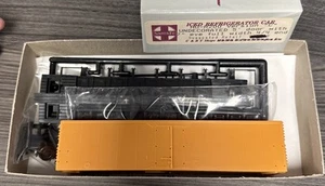 C&BT Shops HO Kit R200 Version “C” Iced Refrigerator Car Undecorated NOS - Picture 1 of 3