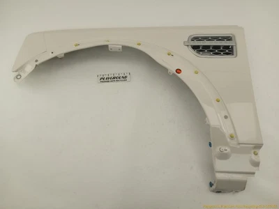 Land Rover LR4 Driver Left Front Fender Panel White Fits 2010-2016 10 11 12 13 - Image 1 of 4