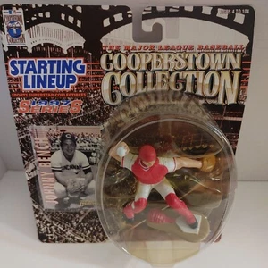 1997 STARTING LINEUP COOPERSTOWN COLLECTION JOHNNY BENCH CINCINNATI REDS!  T2 - Picture 1 of 9