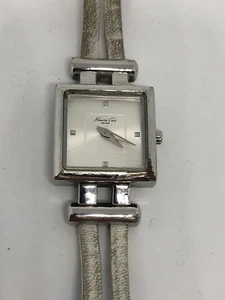 Working Ladies Silver Kenneth Cole New York Quartz Watch AL - Picture 1 of 8