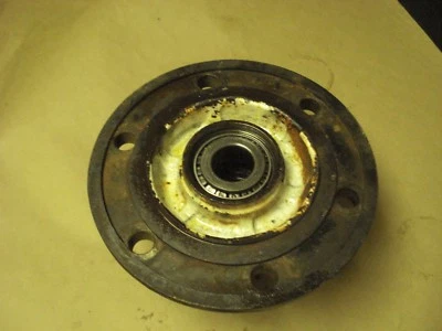 88-94 Isuzu NRR Front Wheel Hub Assembly Drum Brakes RH or LH 6 Lug OEM - Image 1 of 4