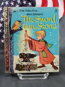 Walt Disney's The Sword in The Stone #D106 A Little Golden Book "B" Edition 1973 - Foto 1 di 9