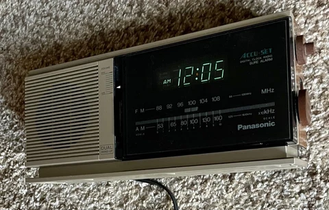 Vintage Panasonic AM/FM Alarm Clock Radio RC-6310 Woodgrain Dual Wake-up Tested Cover