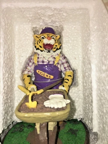 LSU TIGERS NCAA NEW 7 INCHES mascot Farm Farmer Gardner figurine rare NEW Cover