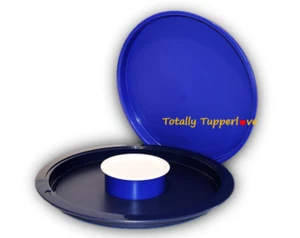 Bandeja para servir grande Tupperware con taza redonda azul y blanco vintage nuevo de lote antiguo - Imagen 1 de 3
