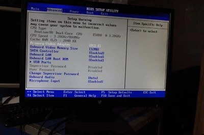 V7 D22W13 TFT LCD Monitor - Image 1 of 3