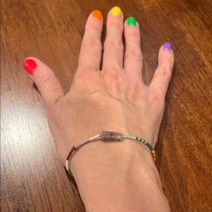 Elegante pulsera multicolor con cuentas - Imagen 1 de 3