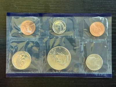 1998 Uncirculated Set w/envelope COA 25c  1c, 5c, 10c, 25c, 50c - ME3561 - Image 1 of 4