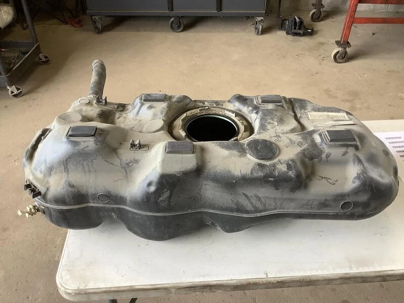 2014-2017 FIAT 500 4Dr Fuel Tank Assembly OEM - Image 1 of 1