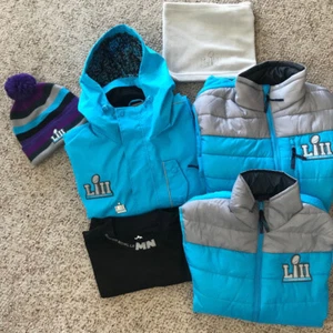 Super Bowl 52 Teammate Uniform SET Jacket,Vest,Crewneck,neckwarmer,hat,pin READ - Picture 1 of 12