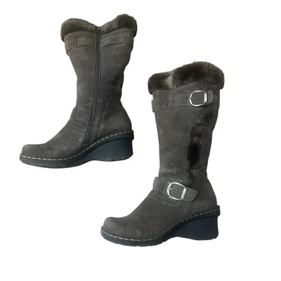Botas de cuña Bare Traps para mujer gris oscuro de gamuza estilo Y2K forradas de piel sintética talla 8M Foto 1 de 4