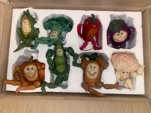 Vintage 1980er anthropomorphes Harz Gemüse und Obst Regal Sitzer schön. 8 Posteingang - Bild 1 von 12