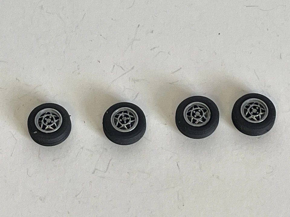 1:43 scale Triumph Stag alloy  wheels  extra detailing spare parts - Image 1 of 1