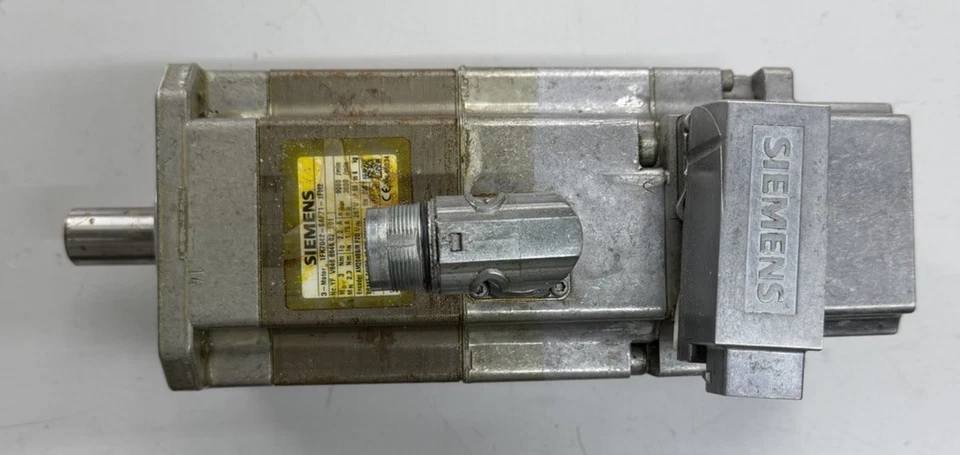 Siemens 3~Permanent Magnet Motor Synchronous Motor 1FK7042-5AF71-1FH2 - Image 1 of 3