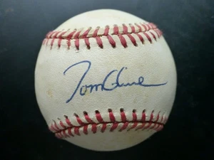 Tom Glavine Signed National League Baseball with Case and COA - Picture 1 of 4