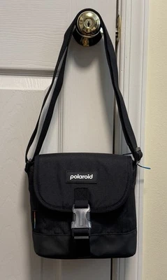 Bolsa para cámara Polaroid Spectrum Box (negra con correa negra) Foto 1 de 4