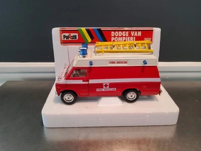 Dodge Van Pompieri Polistil S665 Foto 1 de 4