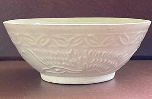 Chinese White Bowl Song Dynasty Porcelain Bird design - Picture 1 of 13