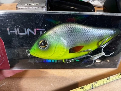 Salmo slider Sinking 10cm 47g fishing lure in Citrus Shad - Image 1 of 4