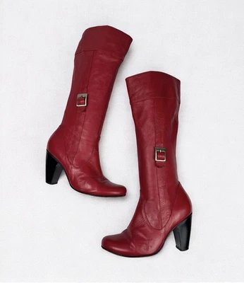 Botas hasta la rodilla de cuero rojo genuino detalle de hebilla punta redonda años 90 chic otoño EE. UU. 7 Foto 1 de 4