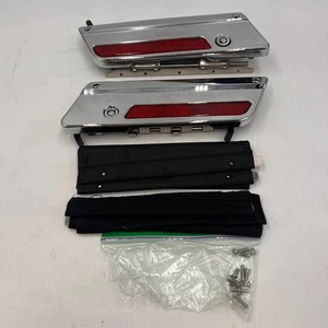 2 Harley Davidson Saddlebag Latch Covers 90601-93 90603-93 WITH LATCHES / LOCKS - Foto 1 di 12