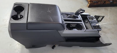 2015-2016 FORD F150 FRONT CENTER FLOOR CONSOLE; BLACK; XLT Foto 1 de 4