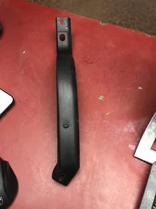 04-06 Lexus ES330 Decklid Trunk Compartment Left LH Hinge Cover - Bild 1 von 12