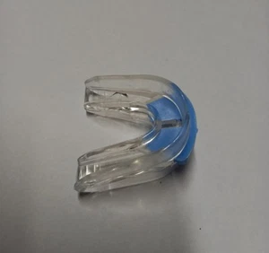 DOUBLE SHIELD - MOUTH GUARD - CLEAR (ALL SPORTS) - Picture 1 of 4