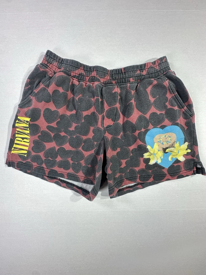 Pantalones Cortos Nirvana Con Patrón de Caja en Forma de Corazón L Amarillo Logo Licencia 2023 Música Foto 1 de 4