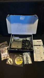 Kit matériel de montage gaming ASUS TUF avec ventilateur, supports, vis, badges, manuel - Photo 1/12