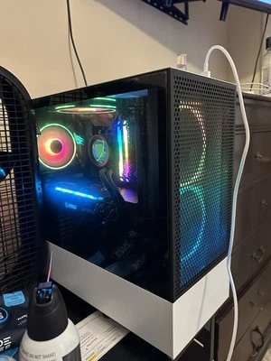 Custom Gaming PC   - Image 1 of 3