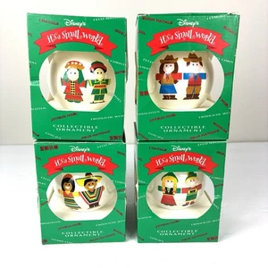 De Colección Disney It's a Small World Bola de Navidad Adornos Lote 4 EE. UU. México China - Imagen 1 de 11