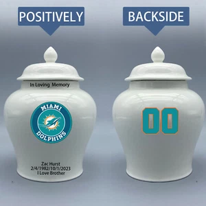 Urna mediana de cerámica para tema de fútbol americano de los Miami Dolphins, texto y número personalizados - Imagen 1 de 5