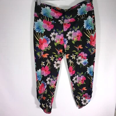 Pantalones de Yoga SO Capri con fruncido en la apertura de la pierna y Floral Talla Grande Foto 1 de 4