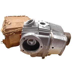 Honda CS90 S90 CL90 CD90 CT90 SL90 ATC90 C90 Culata + Bloque de cilindros Nuevo de Lote Antiguo - Imagen 1 de 10