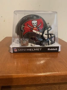 Baker Mayfield Tampa Bay Bucs Hand Signed Riddell Speed Mini Helmet with GA COA - Picture 1 of 7