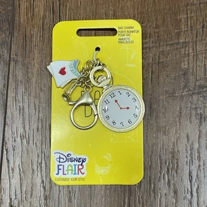 Disney Alice im Wunderland Flair Taschenanhänger Herzkönigin Banner Bugle & Watch - Bild 1 von 1