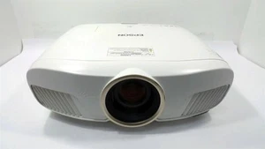 Epson Home Cinema 4010 4K Full HD 3D 3LCD Projektor - Lampentimer: 460 Stunden - Bild 1 von 5